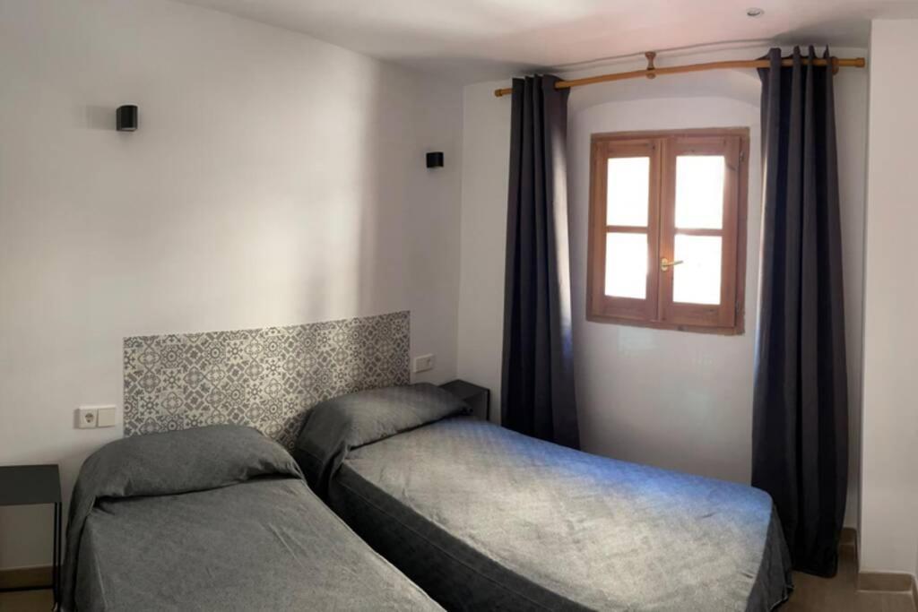 Casa Ferrers Piso 2 Piso Reformado En El Casco Antiguo De Tarragona Apartment Luaran gambar
